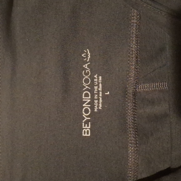 Beyond Yoga Plush High Waist Long Legging Grey Heather Size. Large - Picture 6 of 6